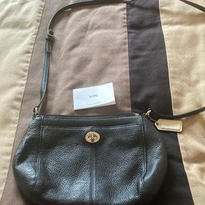 Coach shoulder bag, authentic coach bag